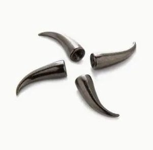 6mm x 20mm Cats Claw Stud (Pick your Color)